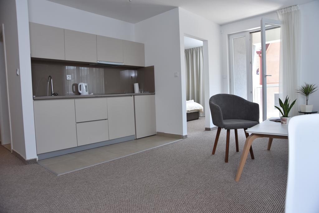 Kozle City Apartments Skopje Rom bilde
