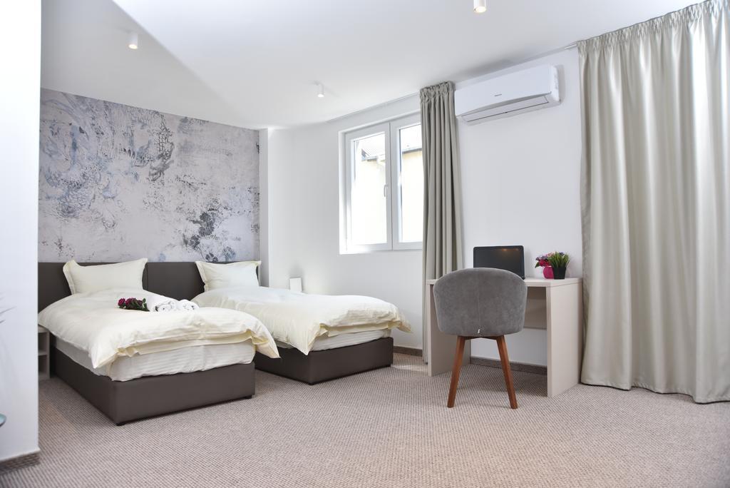 Kozle City Apartments Skopje Rom bilde